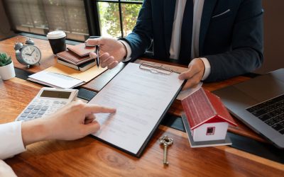 Should You Sell Your House Before You Buy a New One?